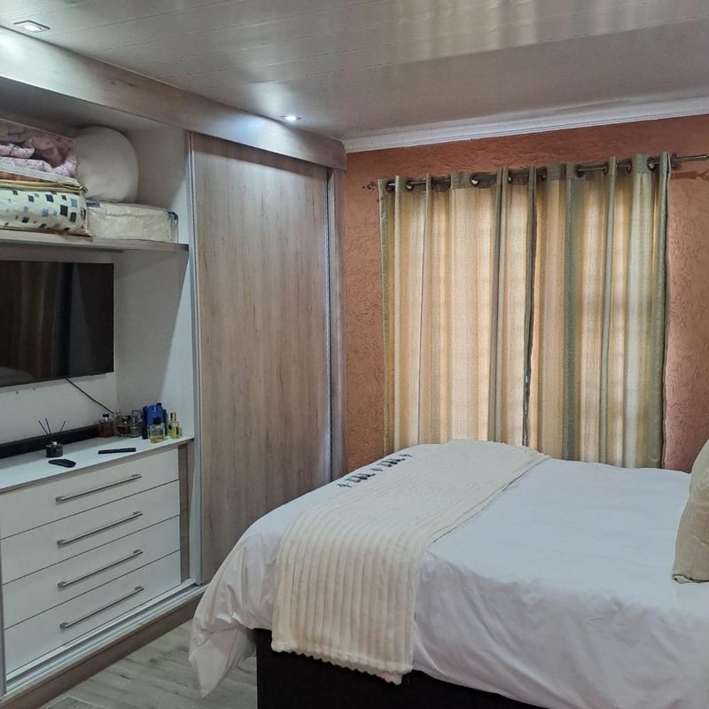 3 Bedroom Property for Sale in Westonaria Gauteng