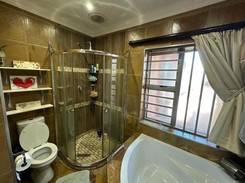 3 Bedroom Property for Sale in Witpoortjie Gauteng