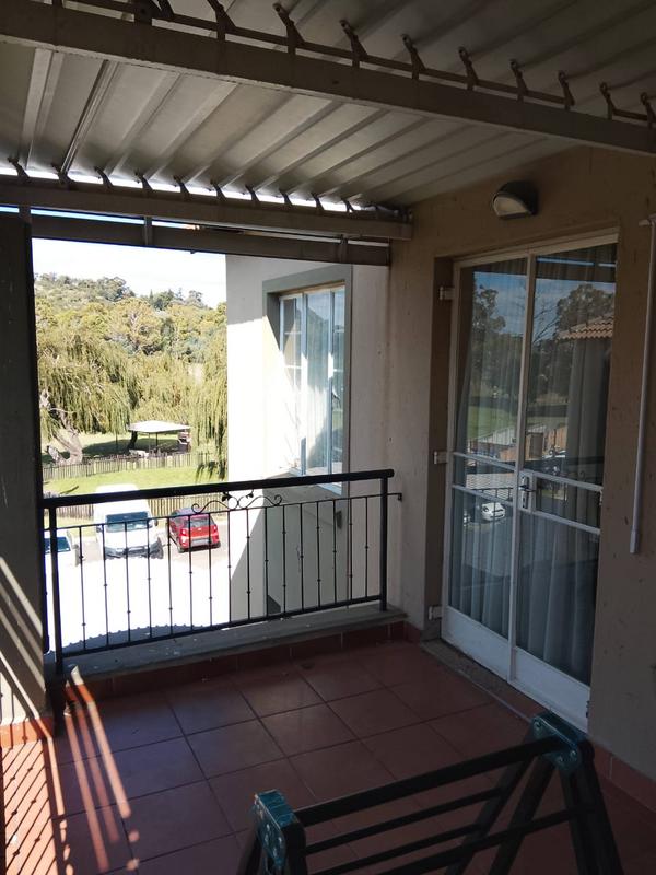 To Let 2 Bedroom Property for Rent in Mondeor Gauteng