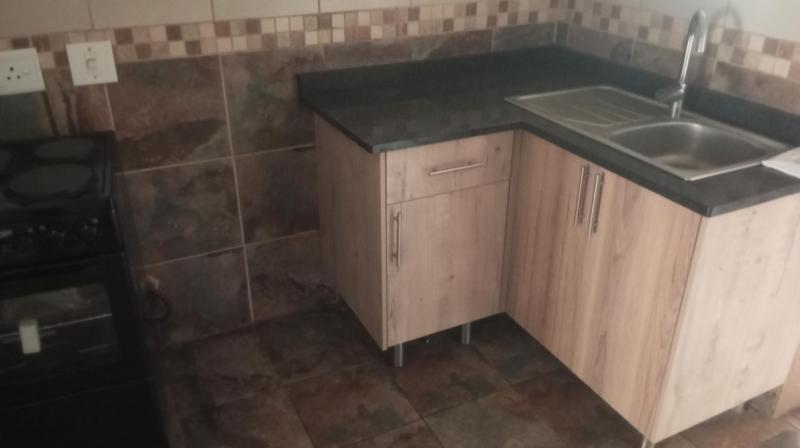 To Let 1 Bedroom Property for Rent in Sunnyside Gauteng