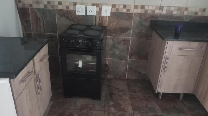 To Let 1 Bedroom Property for Rent in Sunnyside Gauteng