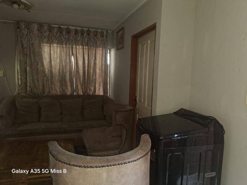 3 Bedroom Property for Sale in Protea Glen Gauteng