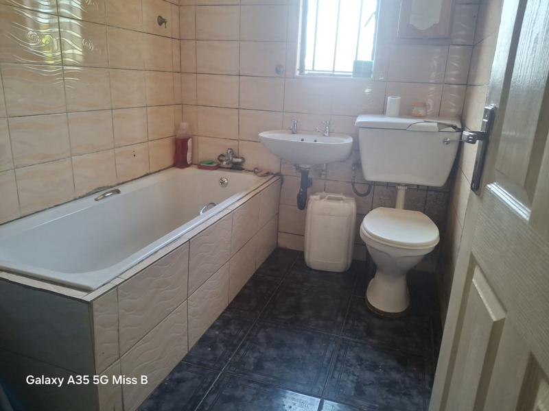 3 Bedroom Property for Sale in Protea Glen Gauteng