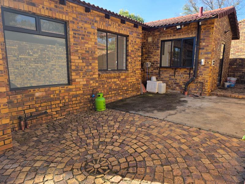 3 Bedroom Property for Sale in Paulshof Gauteng