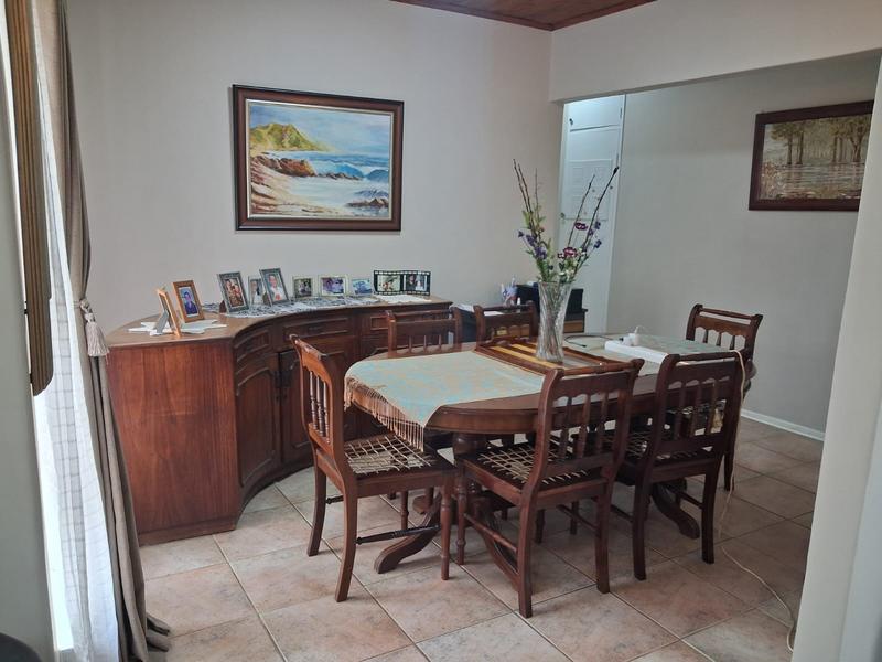 2 Bedroom Property for Sale in Brackendowns Gauteng