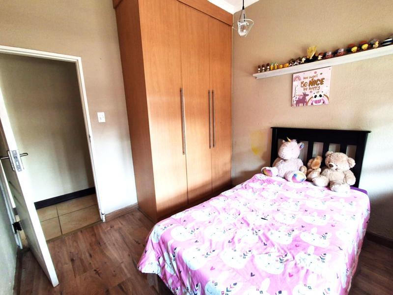 4 Bedroom Property for Sale in Brackendowns Gauteng