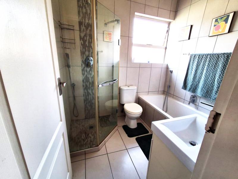 4 Bedroom Property for Sale in Brackendowns Gauteng