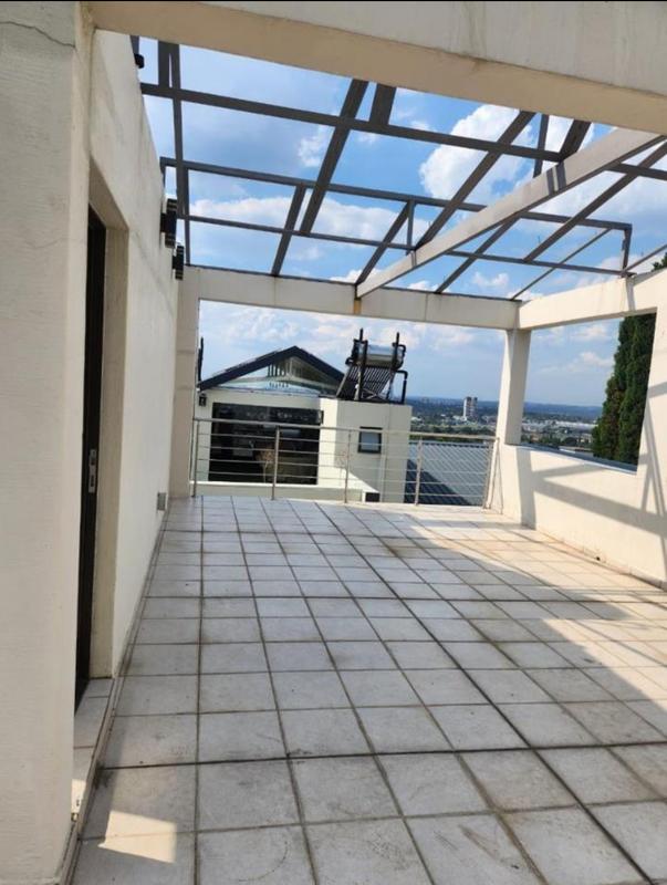 4 Bedroom Property for Sale in Bedfordview Gauteng