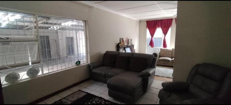 4 Bedroom Property for Sale in Germiston Central Gauteng