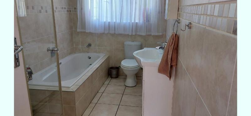 3 Bedroom Property for Sale in Birchleigh Gauteng