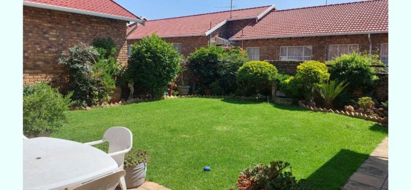 3 Bedroom Property for Sale in Birchleigh Gauteng
