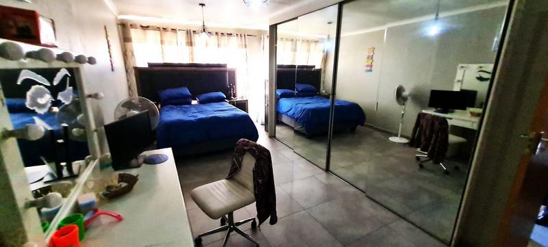 3 Bedroom Property for Sale in Bonaero Park Gauteng