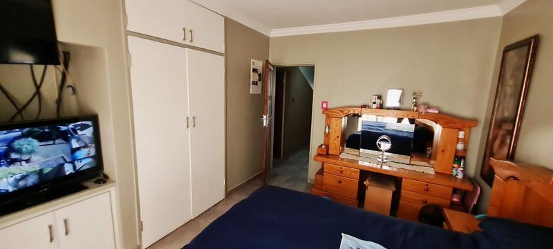 3 Bedroom Property for Sale in Bonaero Park Gauteng