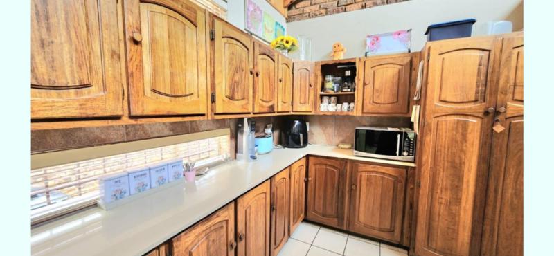 4 Bedroom Property for Sale in Edleen Gauteng