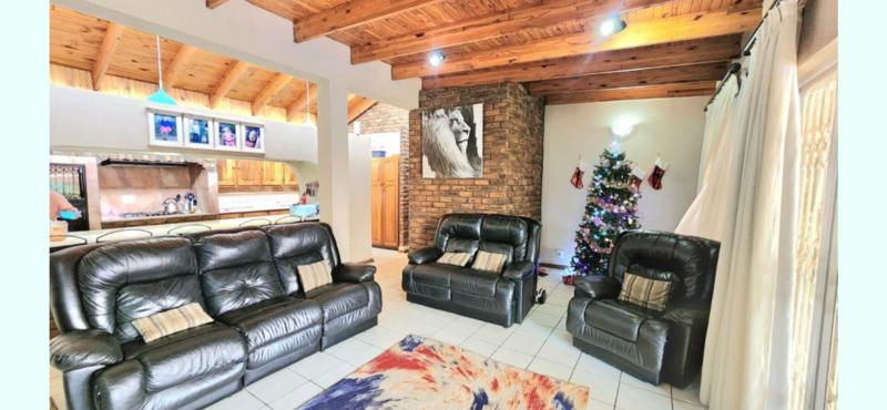 4 Bedroom Property for Sale in Edleen Gauteng
