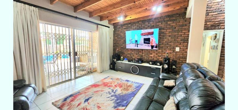 4 Bedroom Property for Sale in Edleen Gauteng