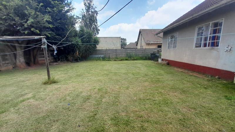 3 Bedroom Property for Sale in Rhodesfield Gauteng