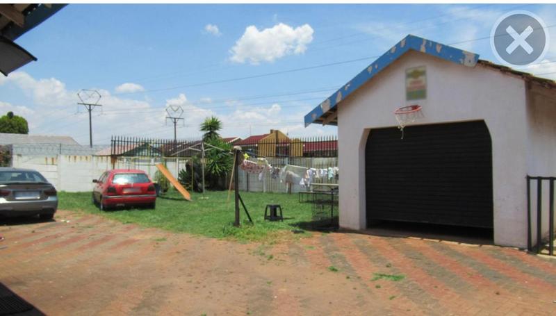 3 Bedroom Property for Sale in Lenasia South Gauteng