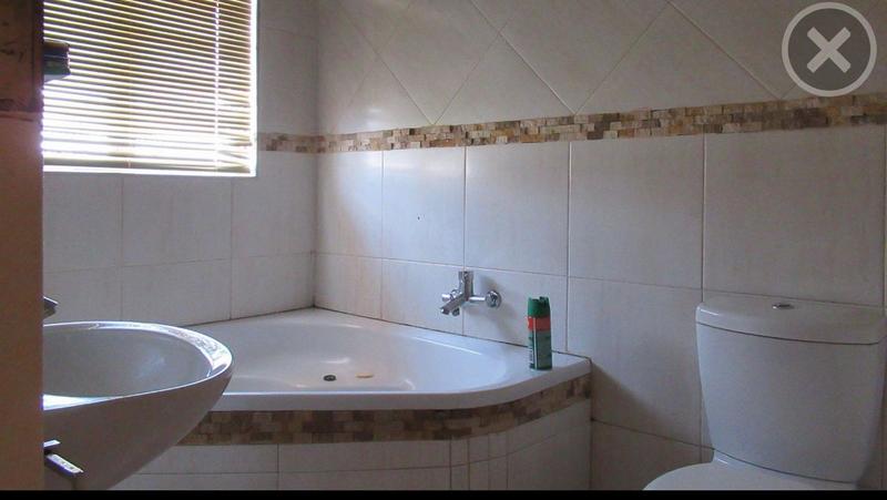 3 Bedroom Property for Sale in Lenasia South Gauteng