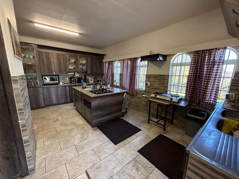 4 Bedroom Property for Sale in Oakdene Gauteng