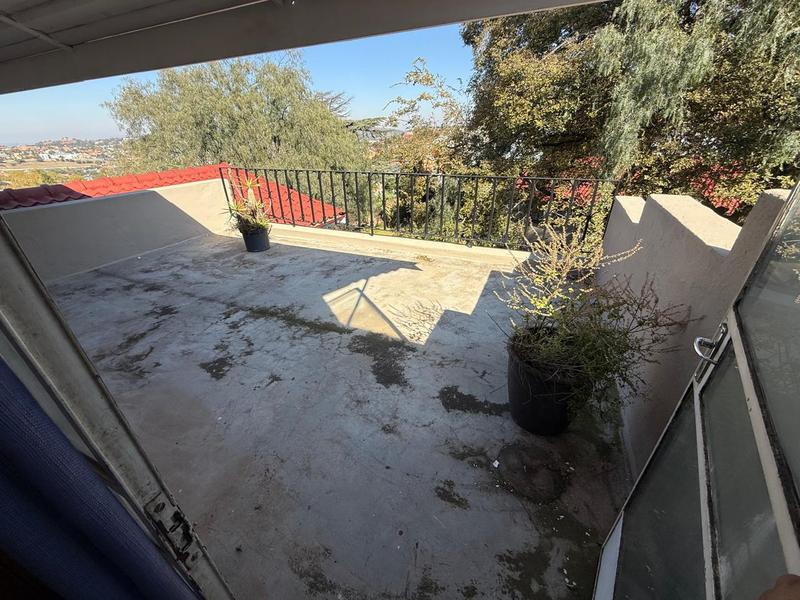 4 Bedroom Property for Sale in Oakdene Gauteng