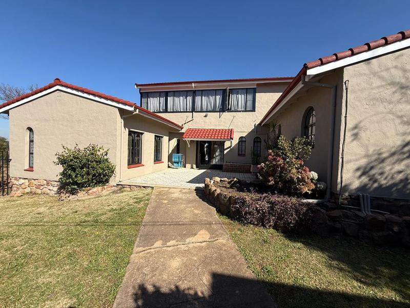 4 Bedroom Property for Sale in Oakdene Gauteng