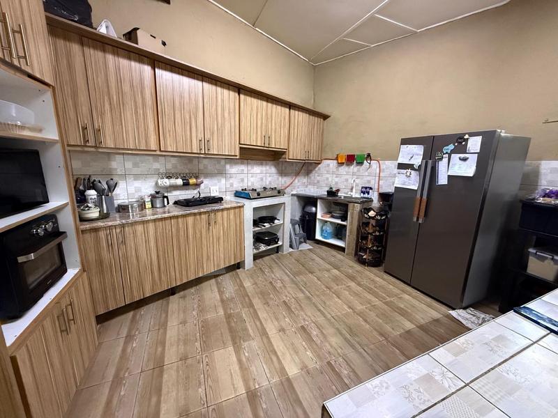 4 Bedroom Property for Sale in Oakdene Gauteng