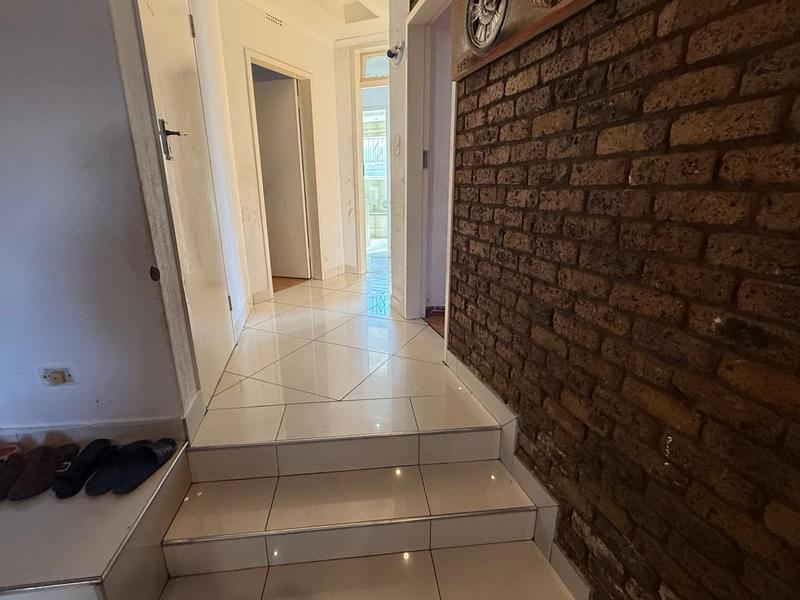4 Bedroom Property for Sale in Oakdene Gauteng