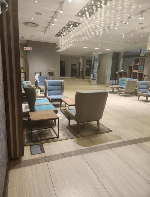 1 Bedroom Property for Sale in Sandton Central Gauteng