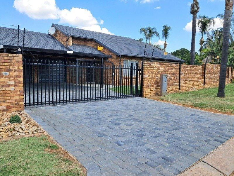 3 Bedroom Property for Sale in Montana Park Gauteng