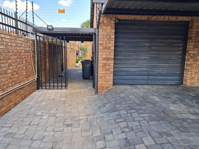 3 Bedroom Property for Sale in Montana Park Gauteng