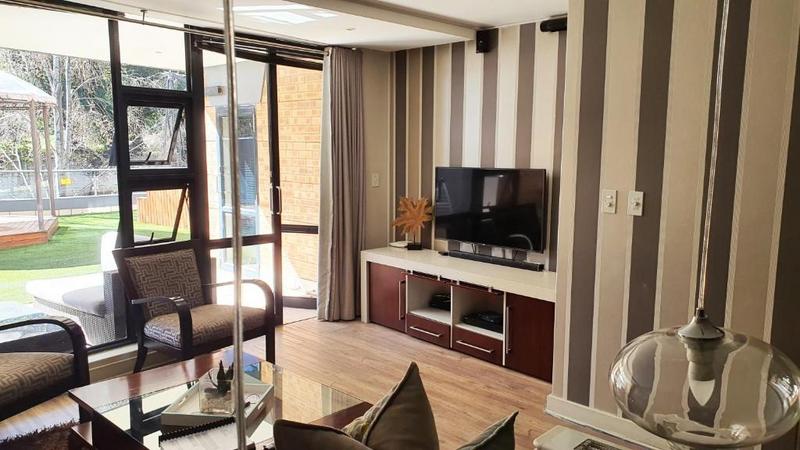 To Let 2 Bedroom Property for Rent in Benmore Gauteng