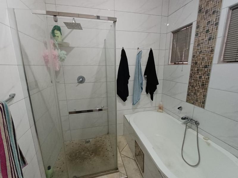 2 Bedroom Property for Sale in Duncanville Gauteng