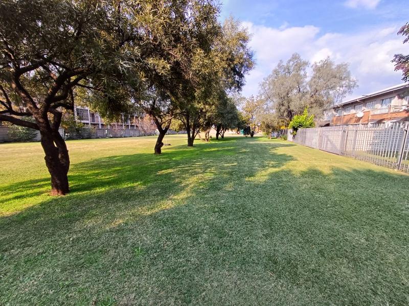 2 Bedroom Property for Sale in Duncanville Gauteng