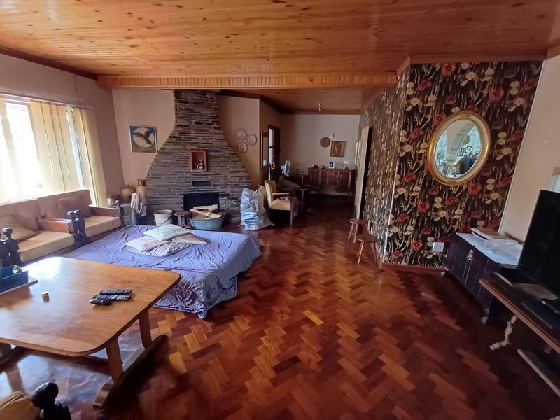 5 Bedroom Property for Sale in Unitas Park Gauteng