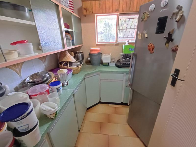 5 Bedroom Property for Sale in Unitas Park Gauteng