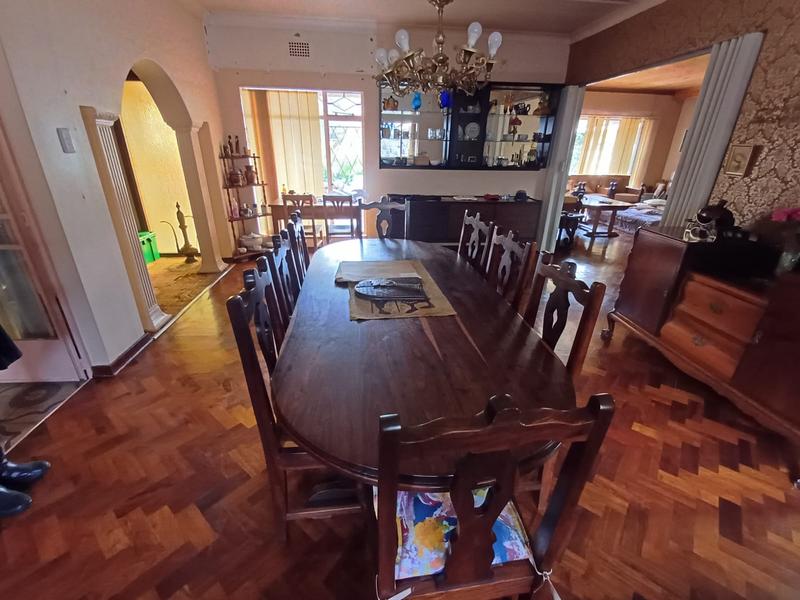 5 Bedroom Property for Sale in Unitas Park Gauteng