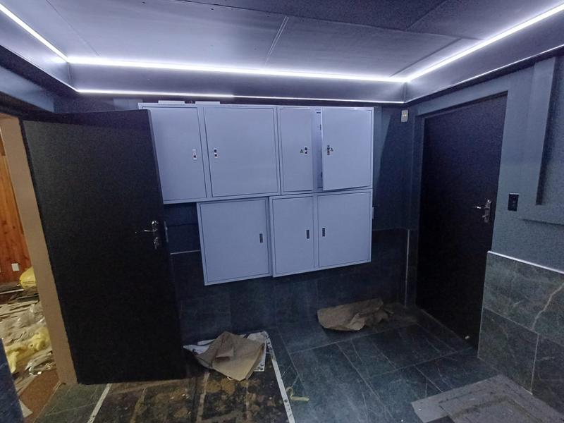 5 Bedroom Property for Sale in Unitas Park Gauteng