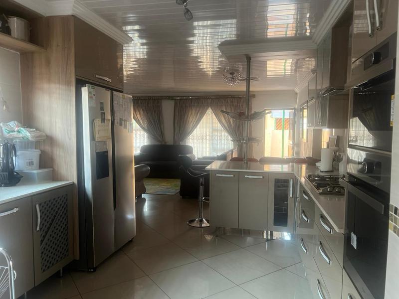 To Let 3 Bedroom Property for Rent in Hesteapark Gauteng