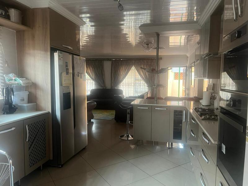 To Let 3 Bedroom Property for Rent in Hesteapark Gauteng