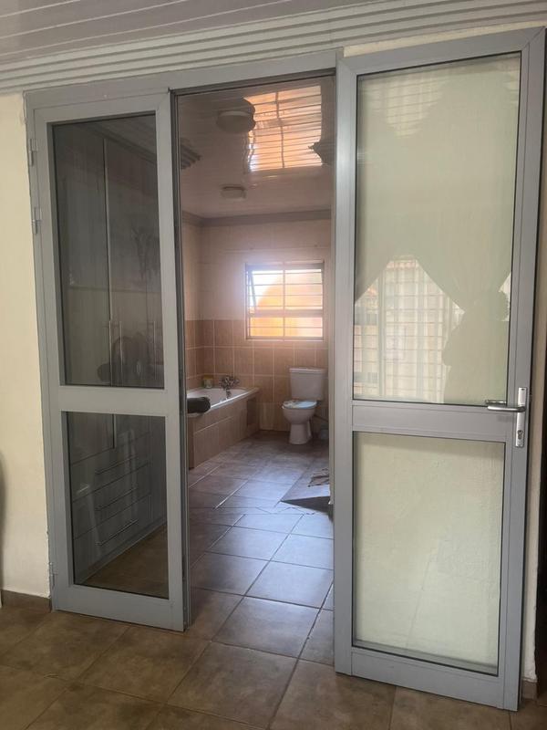 To Let 3 Bedroom Property for Rent in Hesteapark Gauteng