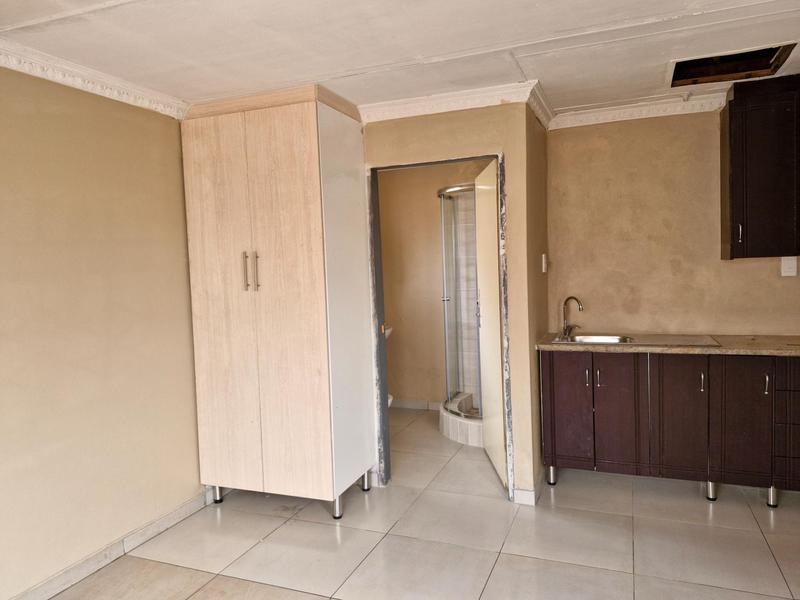 1 Bedroom Property for Sale in Tembisa Gauteng