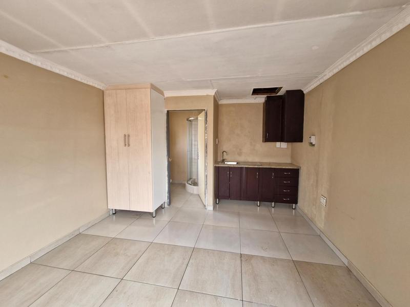 1 Bedroom Property for Sale in Tembisa Gauteng