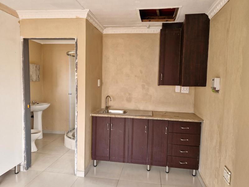 1 Bedroom Property for Sale in Tembisa Gauteng
