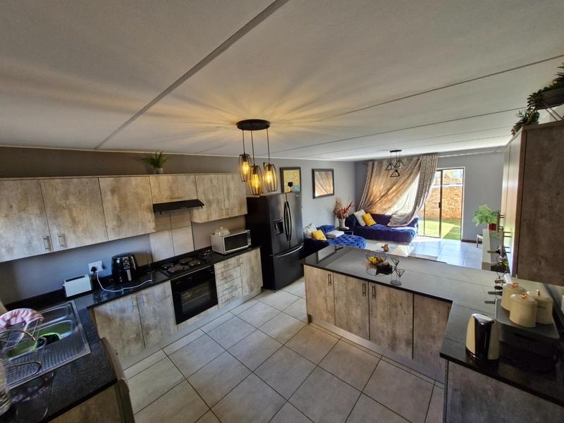3 Bedroom Property for Sale in Goedeburg Gauteng