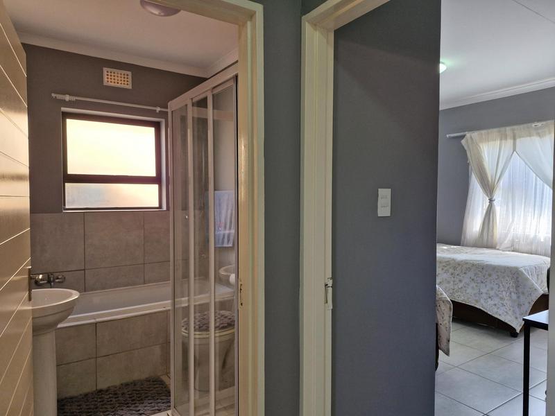 3 Bedroom Property for Sale in Goedeburg Gauteng