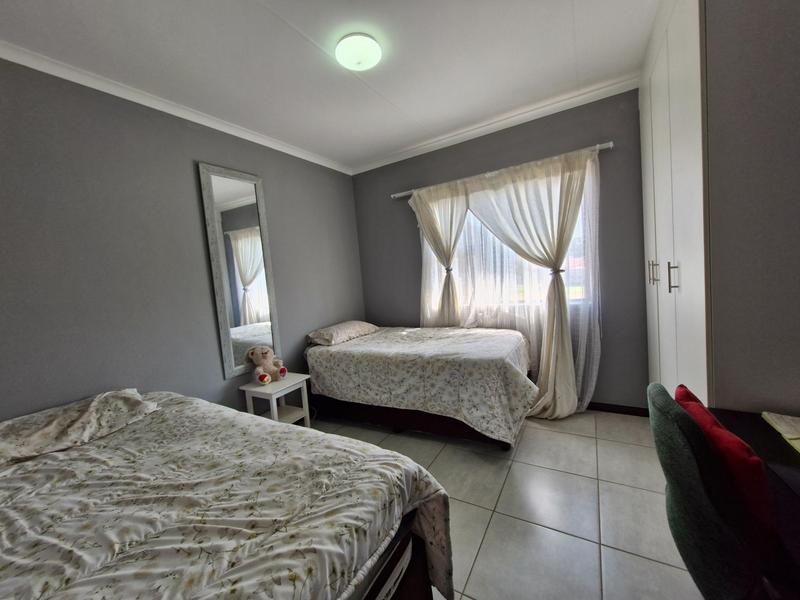3 Bedroom Property for Sale in Goedeburg Gauteng