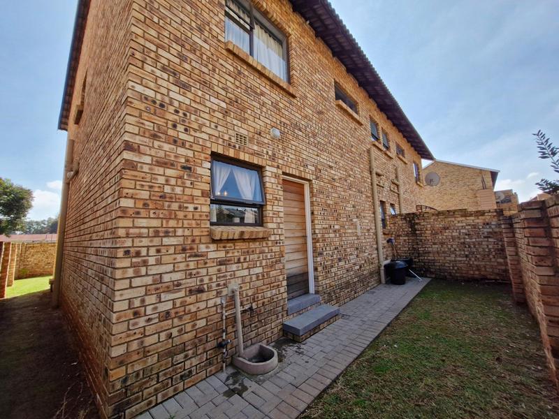 3 Bedroom Property for Sale in Goedeburg Gauteng