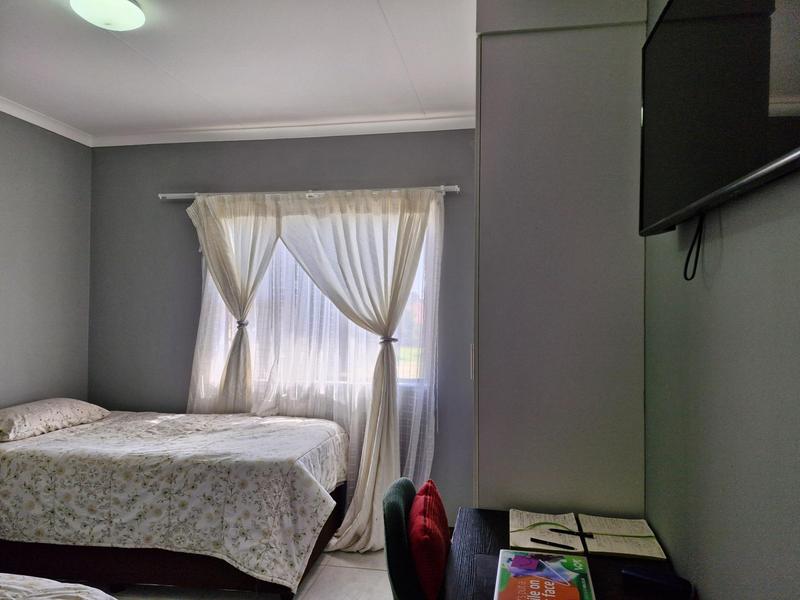 3 Bedroom Property for Sale in Goedeburg Gauteng