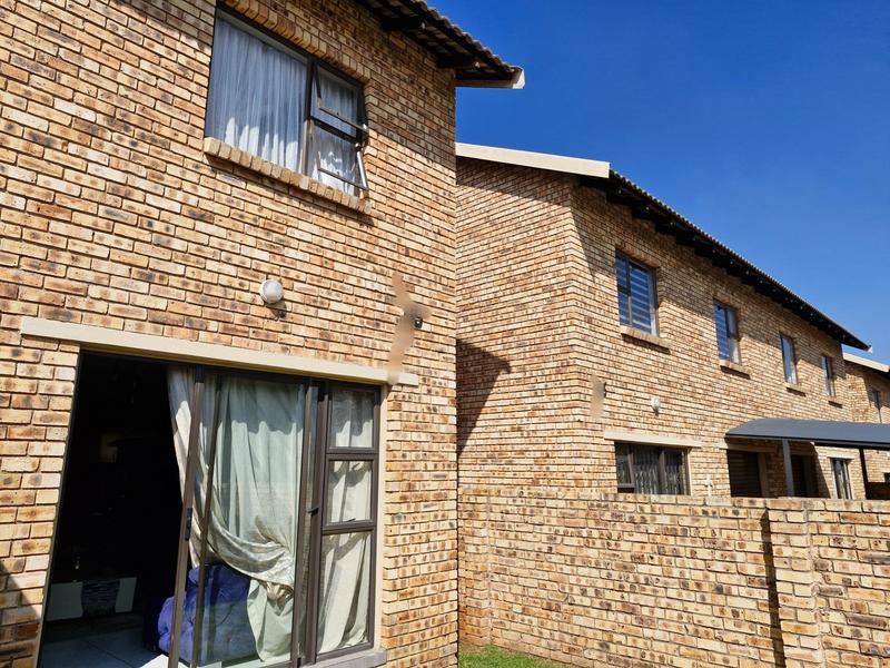 3 Bedroom Property for Sale in Goedeburg Gauteng